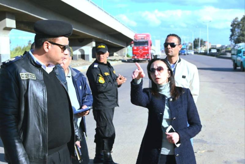 محافظ البحيرة تتفقد مداخل وشوارع دمنهور وتوجّه بإتخاذ عدد من الإجراءات