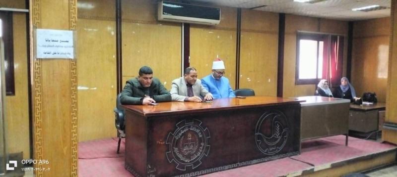 ندوة دينية توعوية لتعظيم إستثمار وقت العمل خلال شهر رمضان