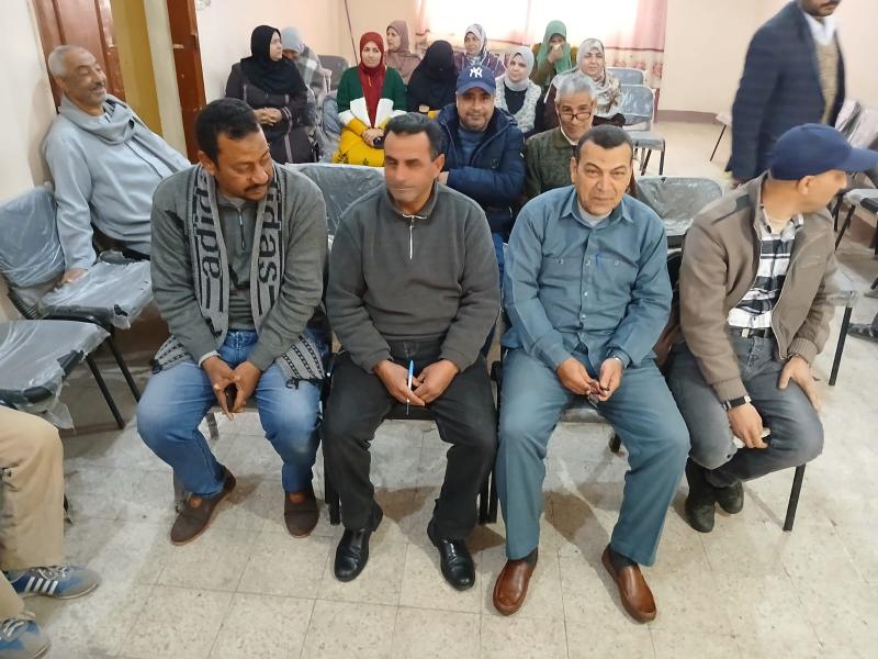 إدارة ايتاى البارود الزراعية تعقد اجتماعا لنقل تعليمات وكيل الوزارة وتؤكد على أهمية خدمة المزارعين