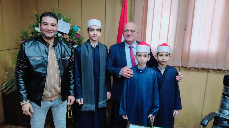 وكيل زراعة البحيرة يستقبل حفظة القرآن الكريم من أبناء الزراعيين