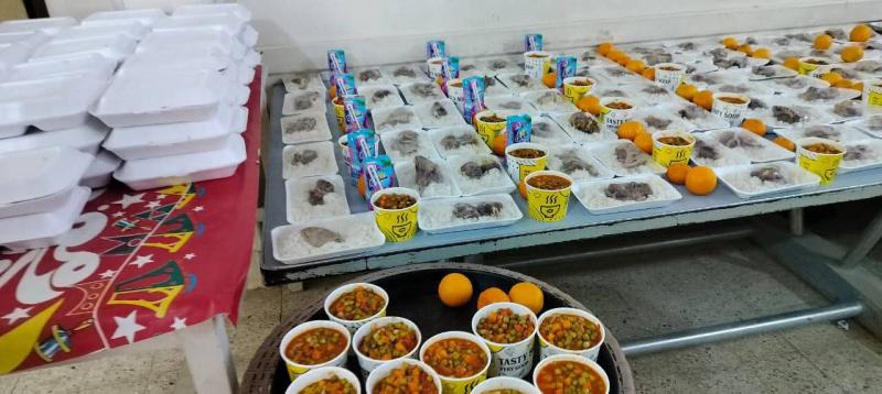 قطار الخير٢” يصل وادي النطرون ورشيد..   توزيع أكثر من ٢٤٠٠ وجبة إفطار صائم و١٠٠ كرتونة مواد غذائية لدعم الأسر الأولى بالرعاية