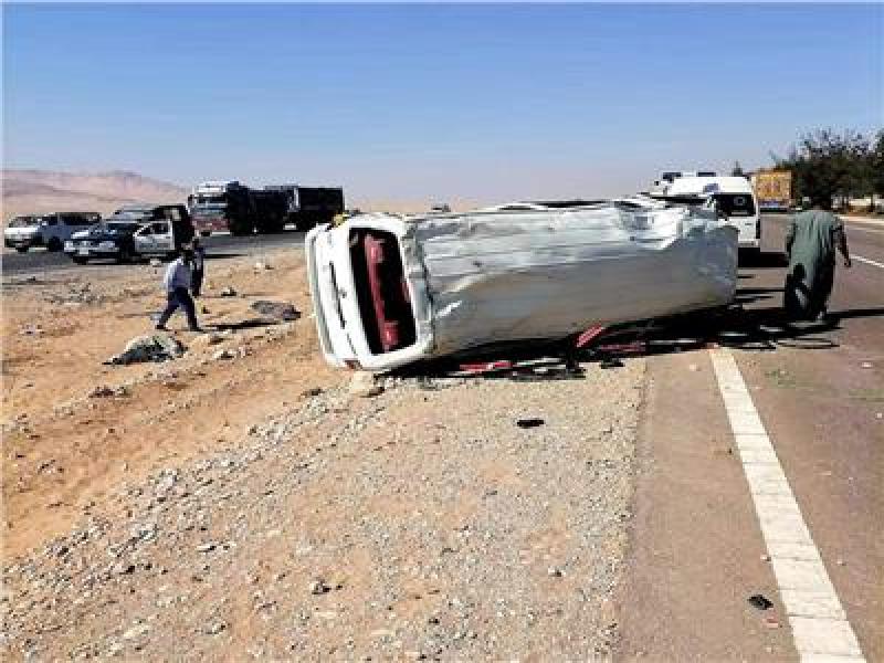 9 مصابين.. أسماء ضحايا حادث انقلاب سيارة ميكروباص بطريق قنا- سوهاج الشرقي