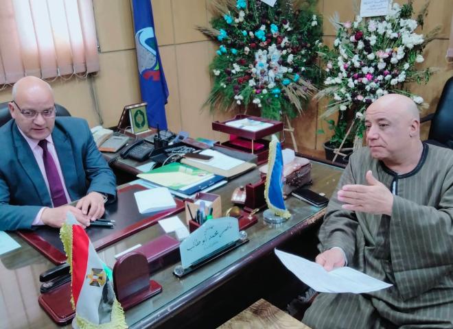 ” وكيل زراعة البحيرة ” يلتقى بأعضاء الشعب لحل مشاكل بعض المزارعين