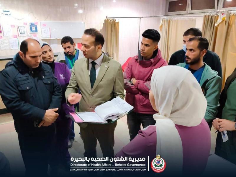 صحة البحيرة.. جولة بعد منتصف الليل.. وكيل صحة البحيرة في مرور مفاجئ علي مستشفى كفر الدوار العام