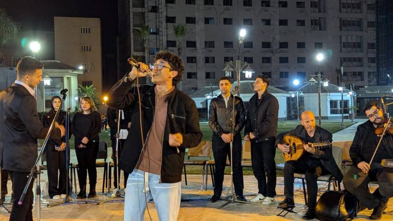 ليالي رمضان الثقافية والفنية تواصل نجاحها لليوم الثالث ضمن فعاليات ”قطار الخير 2”