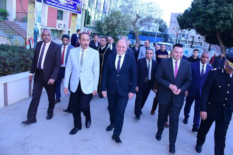 محافظ سوهاج يشارك في أكبر مائدة إفطار جماعي تنظمها جامعة سوهاج لمنسوبيها بحضور القيادات التنفيذية في أجواء رمضانية مميز