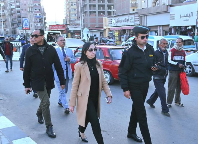 محافظ البحيرة تتابع اللمسات النهائية لأعمال تطوير ميدان المحطة بدمنهور