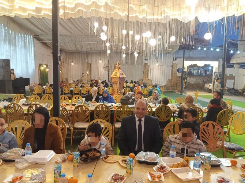 حفل إفطار جماعي وفقرات ترفيهية ل٢٢٠ طفلاً من الأيتام بكوم حمادة في أجواء رمضانية مبهجة ضمن فعاليات ”قطار الخير ٢”