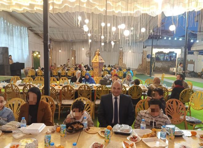 حفل إفطار جماعي وفقرات ترفيهية ل٢٢٠ طفلاً من الأيتام بكوم حمادة في أجواء رمضانية مبهجة ضمن فعاليات ”قطار الخير ٢”