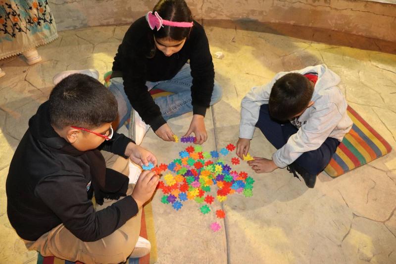 يوم ثقافي مميز لفن الحكواتي بمكتبة مصر العامة بدمنهور وكفر الدوار ضمن فعاليات ”قطار الخير٢”