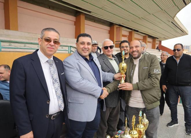 التراس يشهد نهائي الدورة الرمضانية بمياه البحيرة ويؤكد: الرياضة تعزز روح الفريق وترفع كفاءة العمل