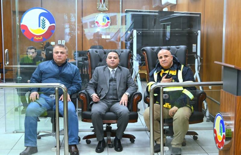 من مركز التحكم والسيطرة بالبحيرة : متابعة على مدار الساعة لرفع تجمعات مياه الأمطار