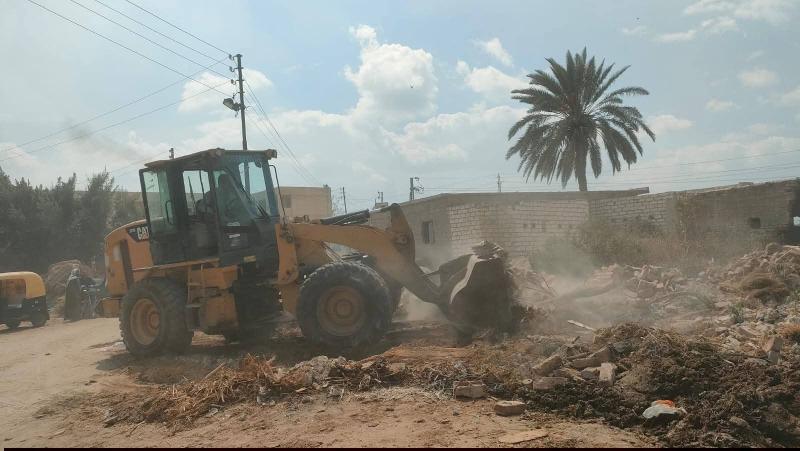 البحيرة تواصل ضرباتها ضمن الموجة ٢٨ للإزالات ..   إزالة ٩٠ حالة تعدي على مساحة إجمالية ٧٢٣٨ م² بنطاق المحافظة