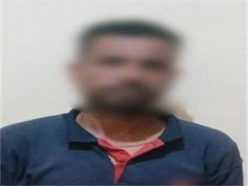 ضبط عامل محطة وقود لقيامه بفرض مبالغ مالية إضافية ”دون وجه حق”