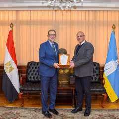 تعزيز سلامة الغذاء بالإسكندرية: رئيس الهيئة يلتقي محافظ الإسكندرية لتكثيف الرقابة وحماية المستهلكين