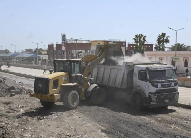 محافظ البحيرة تشدد على سرعة الإنتهاء من المقالب العشوائية للحفاظ على البيئة