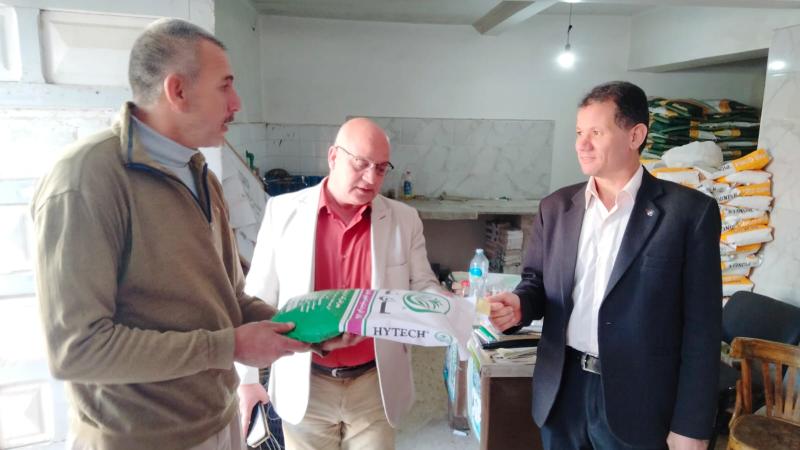 ” وكيل زراعة البحيرة  ” يتابع منافذ بيع التقاوى من الذرة والأرز الواردة لمخازن الإرشاد الزراعى بالمديرية والمراكز استعدادا للموسم الصيفى