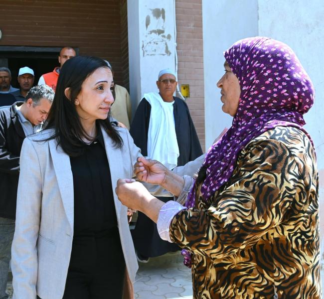 خلال جولة مفاجئة لمحافظ البحيرة ...   تكليف زراعة البحيرة بمراجعة مجمع الخدمات الزراعية بقرية نديبة بمركز دمنهور وإتخاذ إجراءات عاجلة للتطوير