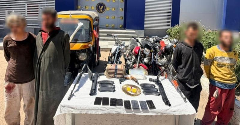 ضربة أمنية قوية لوحدة مباحث مركز شرطة جرجا ”مصرع عنصر إجرامي وضبط تشكيل ”شديد الخطورة” بعد معركة دامية مع الشرطة