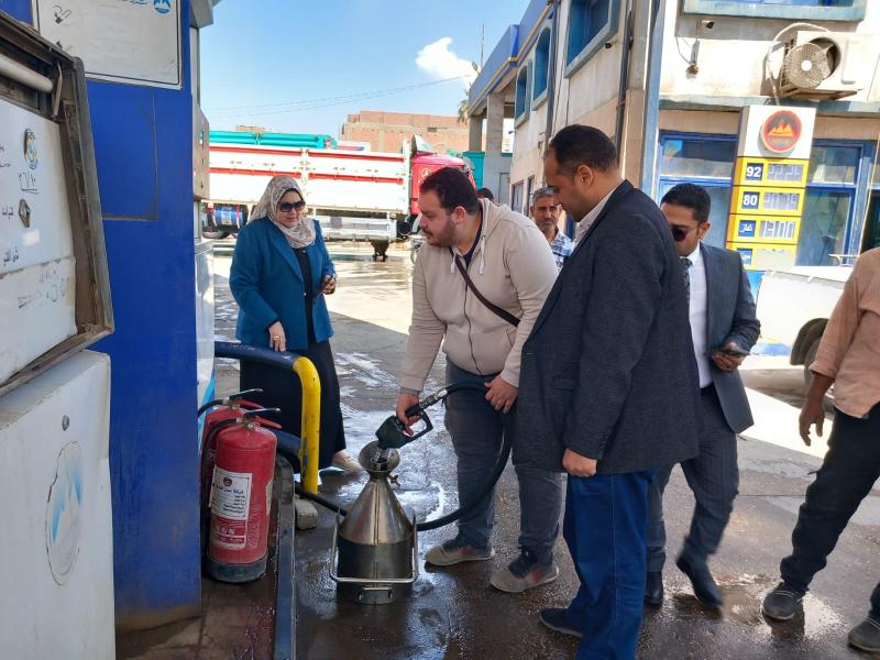 تموين سوهاج :ضبط 30 طن مواد بترولية و2900 أسطوانة بوتاجاز قبل بيعها بالسوق السوداء