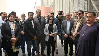 محافظ البحيرة تتفقد صوامع تخزين القمح بزاوية غزال بمركز دمنهور