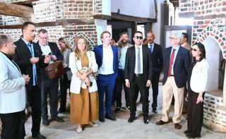 جوهرة النيل رشيد الباسلة تفتح أبوابها للعالم ..  محافظ البحيرة ووفد الإتحاد الأوروبي في جولة بين روائع الحضارة وكنوز التاريخ