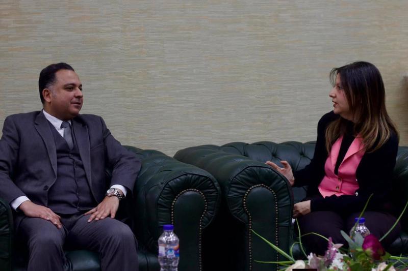 بحث أوجه التعاون مع هيئة الرقابة النووية والإشعاعية  نائب محافظ البحيرة يعقد لقاء موسع بمكتبة مصر العامة بدمنهور لمناقشة خطة العمل خلال المرحلة المقبلة