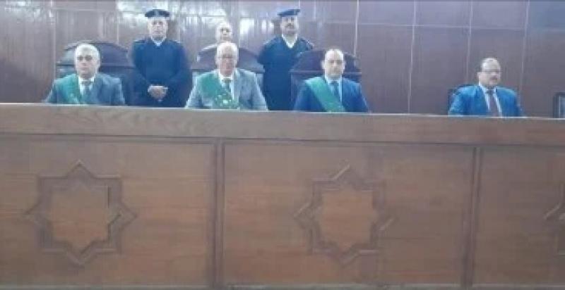 جنايات سوهاج :الإعدام لـ 3 متهمين لحيازتهم 2 كيلو وربع من الشابو بغرض الإتجار