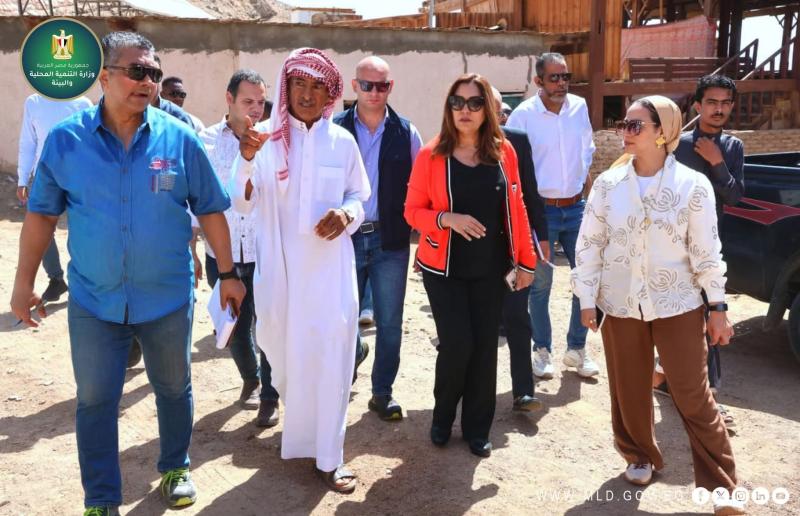 وزيرة التنمية المحلية والبيئة توجه بوضع مخططاً متكاملاً لتطوير خدمات منطقة ”البلو هول” بمحمية أبو جالوم