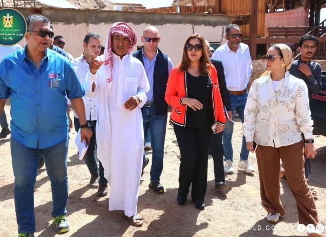 وزيرة التنمية المحلية والبيئة توجه بوضع مخططاً متكاملاً لتطوير خدمات منطقة ”البلو هول” بمحمية أبو جالوم