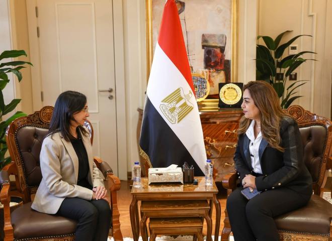 وزيرة التنمية المحلية والبيئة ومحافظ البحيرة تشهدان توقيع عقود تشغيل وصيانة وتطوير ٣ مجازر بالمحافظة مع إحدي شركات القطاع الخاص