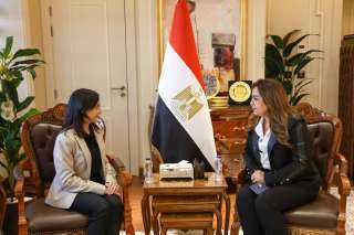 وزيرة التنمية المحلية والبيئة ومحافظ البحيرة تشهدان توقيع عقود تشغيل وصيانة وتطوير ٣ مجازر بالمحافظة مع إحدي شركات القطاع الخاص