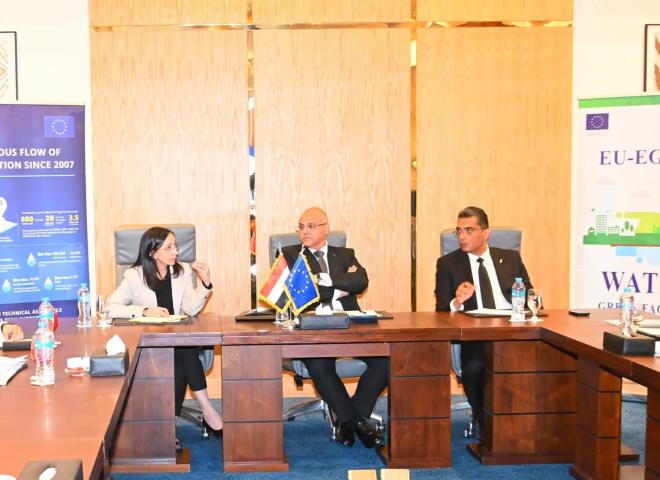 محافظ البحيرة تشارك في جلسة تنسيقية حول مشروعات الشراكة مع القطاع الخاص لمعالجة الصرف الصناعي بحضور محافظي الإسكندرية والبحر الأحمر