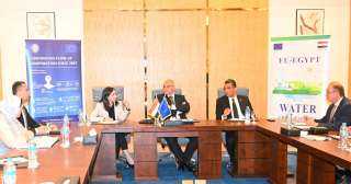 محافظ البحيرة تشارك في جلسة تنسيقية حول مشروعات الشراكة مع القطاع الخاص لمعالجة الصرف الصناعي بحضور محافظي الإسكندرية والبحر الأحمر