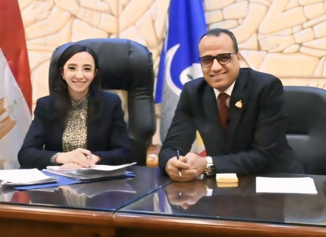 لتعزيز التواصل ودفع جهود التنمية.. محافظ البحيرة تعقد اللقاء الدوري مع أعضاء مجلسي النواب والشيوخ