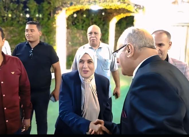 معالي النائبة سناء برغش عضو مجلس النواب المصري تشارك الإعلامي أحمد منازع فرحته بزفاف نجلته هدير