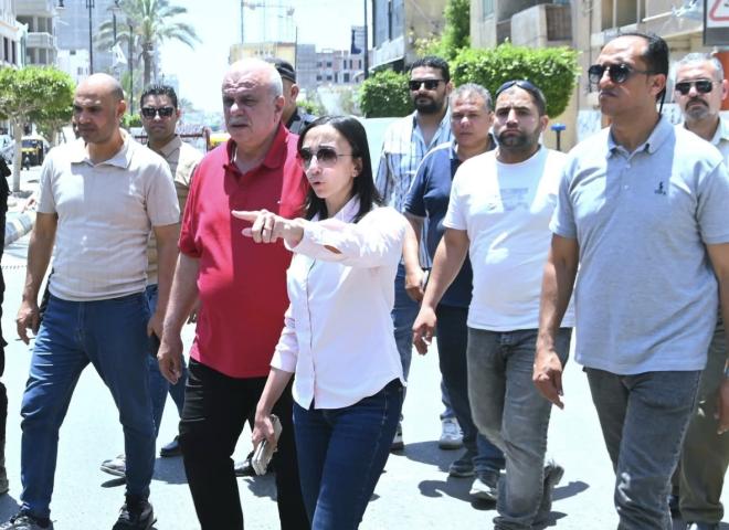 بحضور محافظ البحيرة ...  حملة مكبرة بحوش عيسى لإزالة الإشغالات وإعادة الإنضباط للشوارع