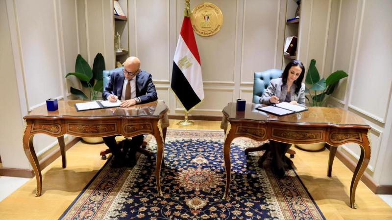 وزيرا التضامن الاجتماعي والتربية والتعليم يوقعان بروتوكول تعاون بشأن تنظيم أعمال تشغيل قاعات الحضانة ما دون السن المقررة للالتحاق بمرحلة رياض الأطفال بالمدارس الخاصة والدولية