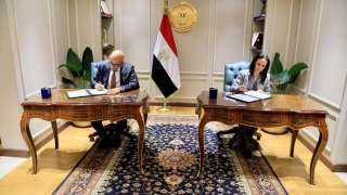وزيرا التضامن الاجتماعي والتربية والتعليم يوقعان بروتوكول تعاون بشأن تنظيم أعمال تشغيل قاعات الحضانة ما دون السن المقررة للالتحاق بمرحلة رياض الأطفال بالمدارس الخاصة والدولية