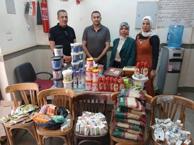 ضبط كميات من السلع الغذائية منتهية الصلاحية بحملات تموينية بسوهاج