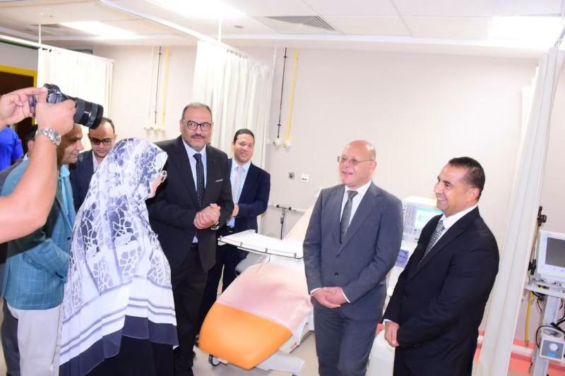 النعماني”  تشغيل وحدة غسيل كلوي متكاملة بمستشفى شفا الأطفال بسوهاج بسعة 20 ماكينة ومزوده بمحطة غسيل وعناية مركزه