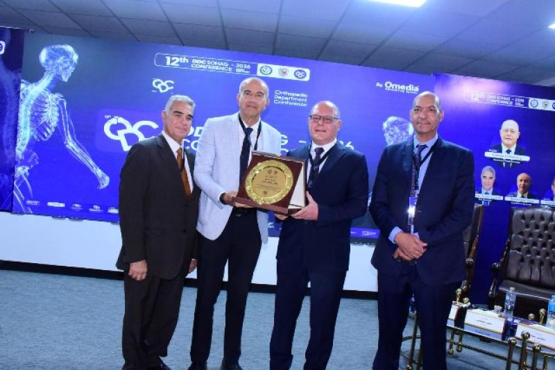 النعماني يفتتح المؤتمر الثاني عشر لقسم جراحة العظام بكليه الطب البشري بجامعة سوهاج