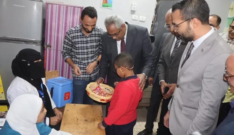 نائب محافظ سوهاج يتابع انطلاق الحملة القومية للتطعيم ضد الحصبة والحصبة الألمانية